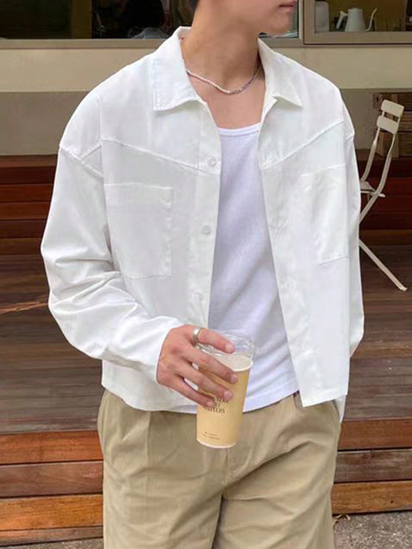 Мужская однотонная рубашка с длинными рукавами и двойными карманами Manfinity Homme, белый рубашка мужская льняная с длинным рукавом мешковатая блуза с принтом в полоску с воротником стойкой на пуговицах топ мужская одежда лето