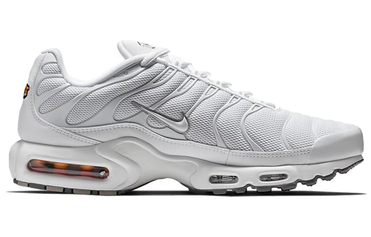 

Кроссовки Nike Air Max Plus, белый