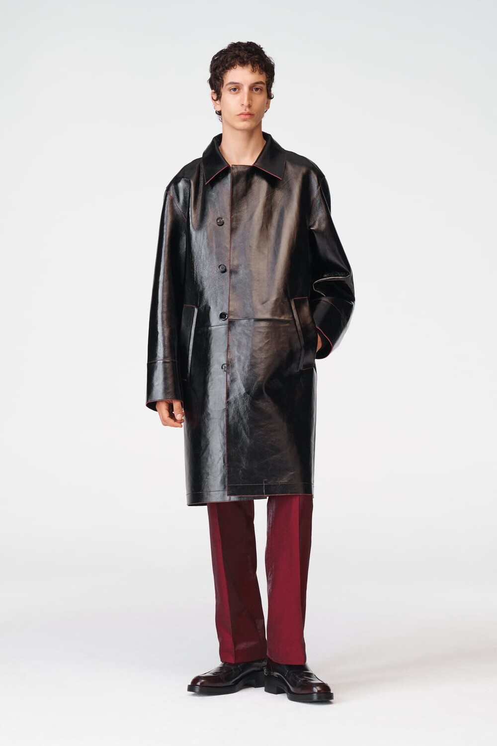 

Лакированное кожаное пальто, ограниченная серия ZARA, черный