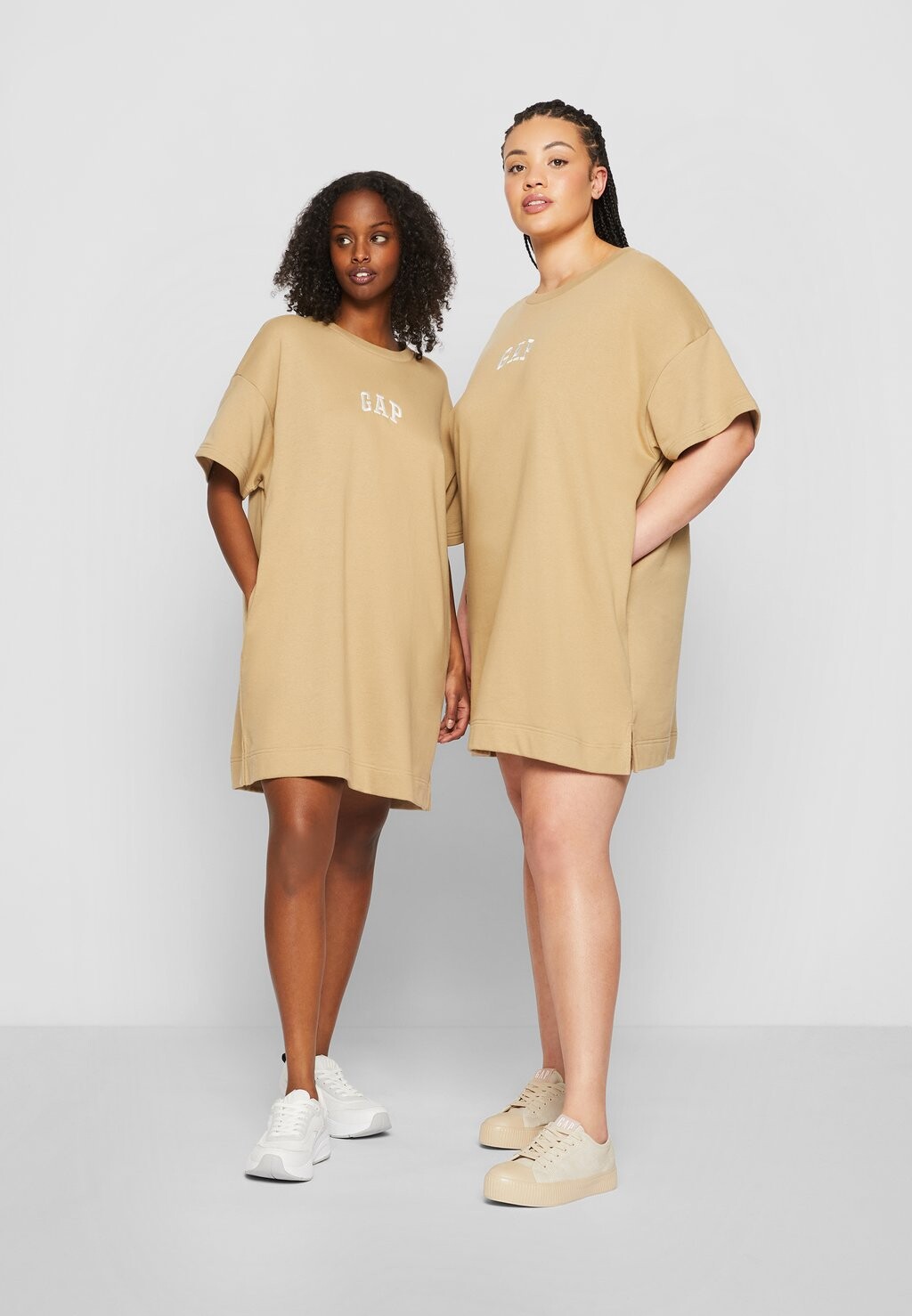 

Повседневное платье GAP