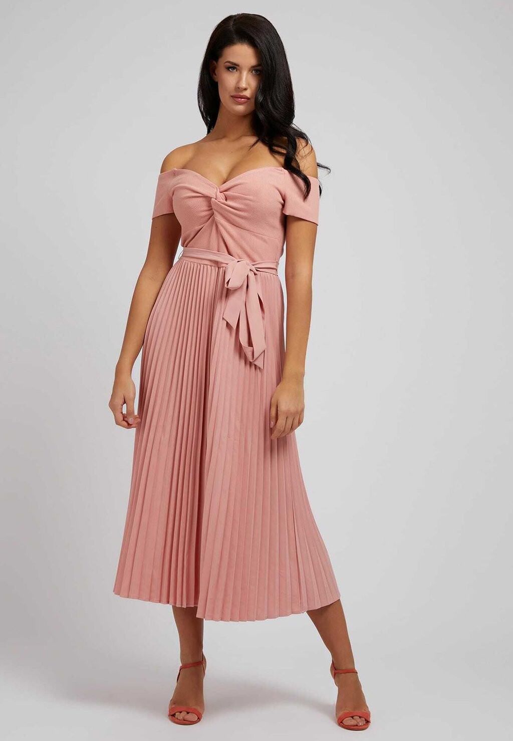 

Повседневное платье Guess