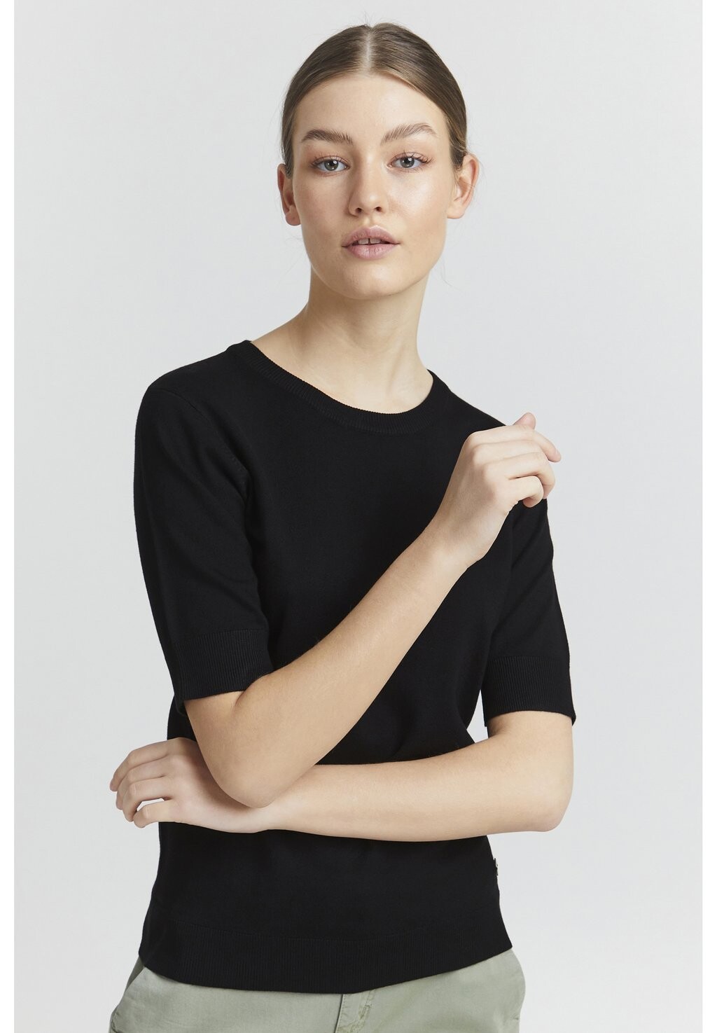 

Футболка базовая OXHELIN Oxmo, цвет black