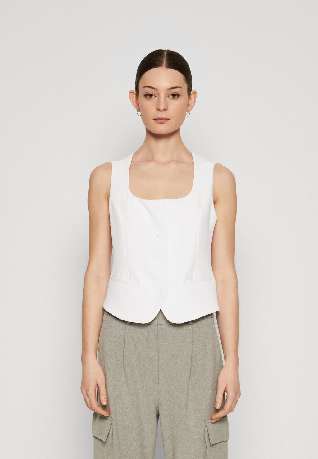 

Жилет Abercrombie & Fitch, цвет brilliant white