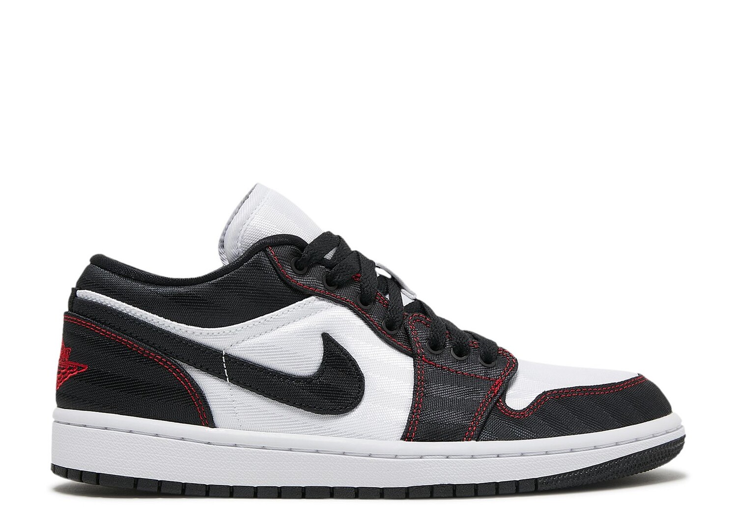 

Кроссовки Air Jordan Wmns Air Jordan 1 Low Se Utility 'White Black Red', белый