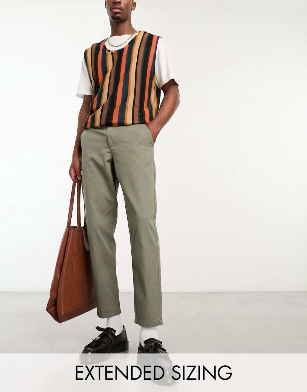 

Классические жесткие брюки чинос цвета хаки ASOS DESIGN