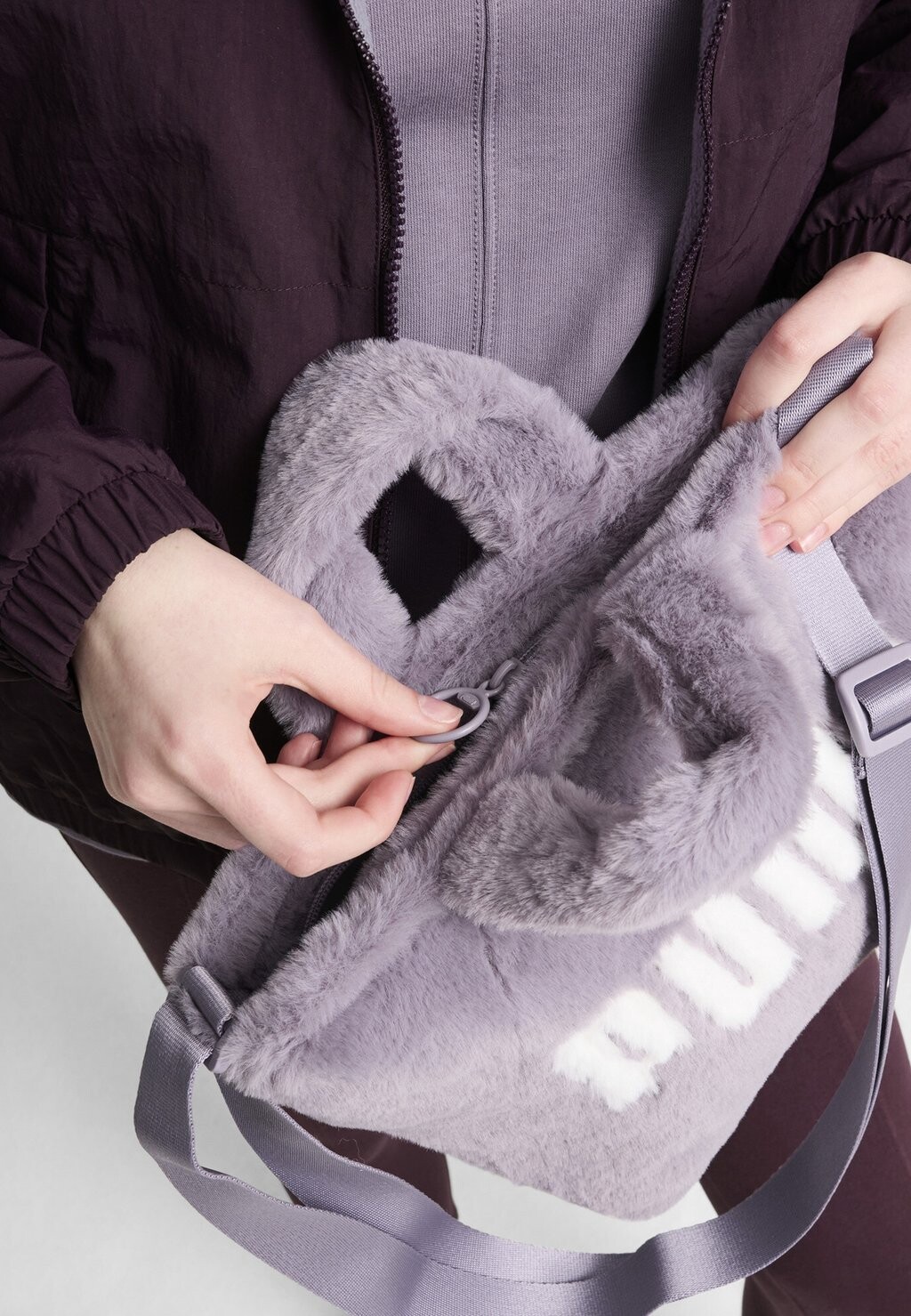 

Сумочка CORE Puma, фиолетовый