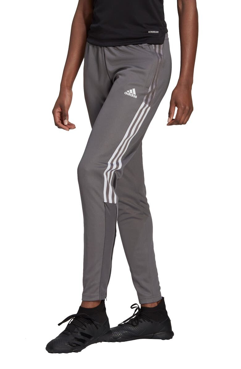 

Женские спортивные брюки Originals Tiro21 ADIDAS