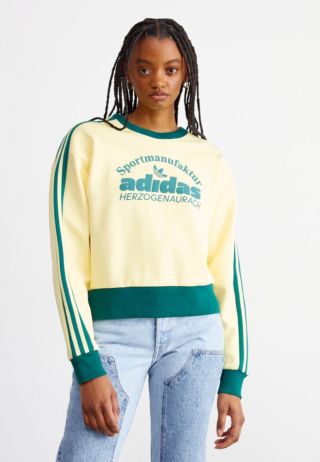 

Толстовка Retro Graphic adidas Originals, цвет almost yellow