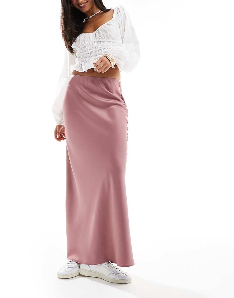 

ASOS DESIGN – Красная атласная юбка-макси из трех частей с открытыми плечами