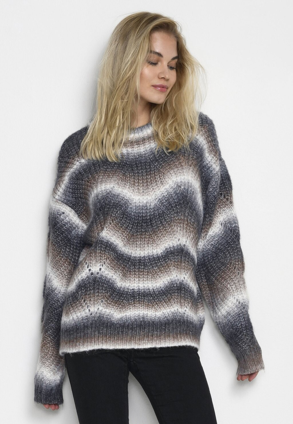 

Свитшот Kaffe КАДЕРА, цвет toffe chalk and grey melange