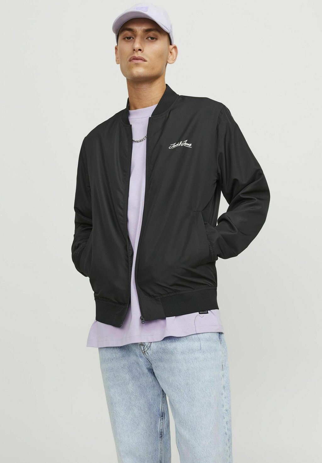 

Куртка-бомбер Jack & Jones, цвет black