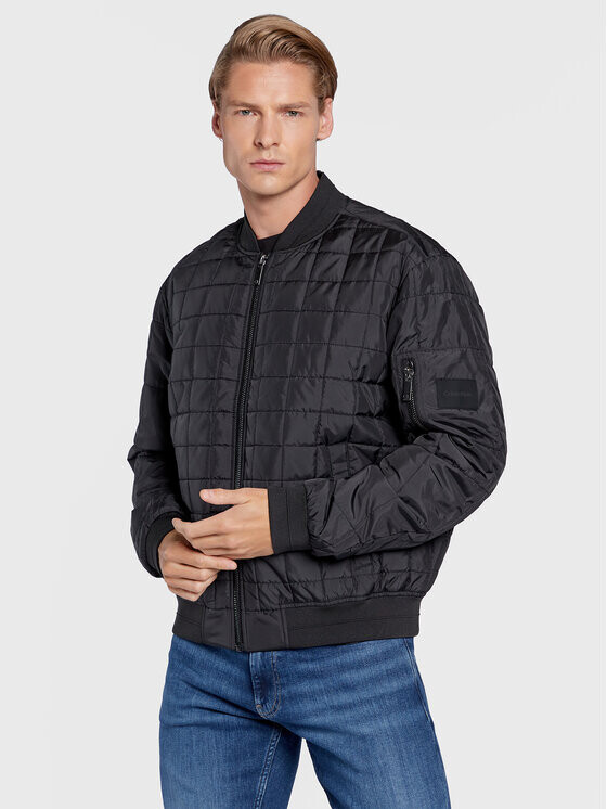 

Пуховик стандартного кроя Calvin Klein, черный