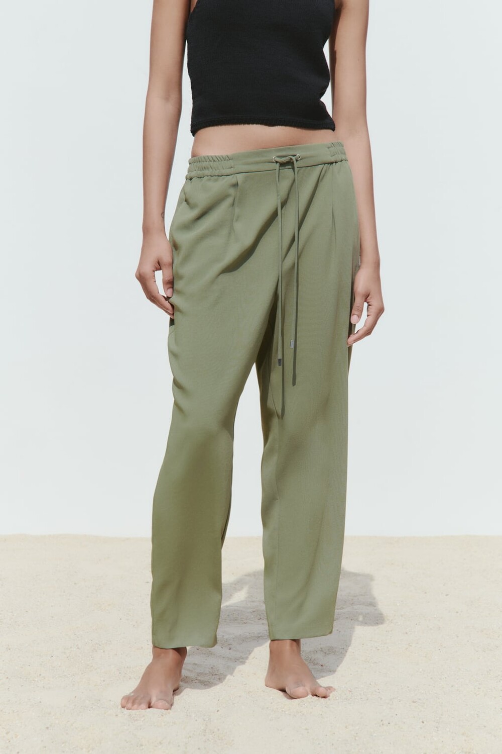 

Свободные брюки на шнурке ZARA, хаки