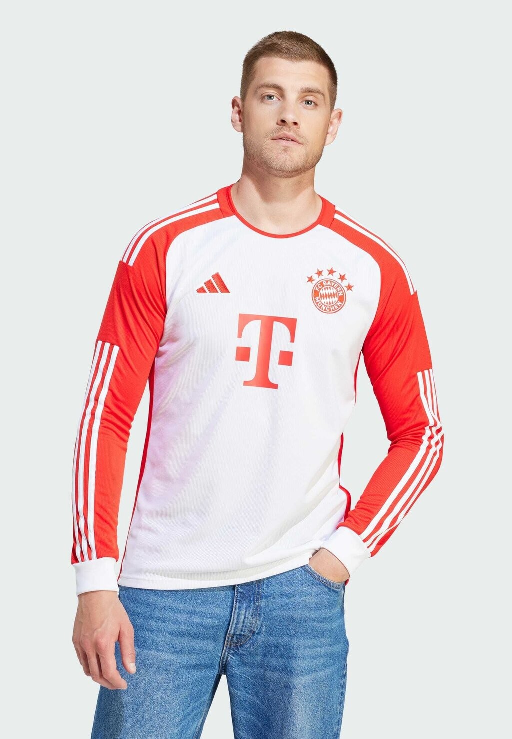 

Футболка Adidas
