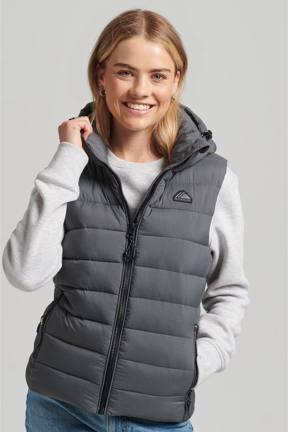 

Мягкая подстилка без постельного белья Классик с капюшоном Superdry, серый