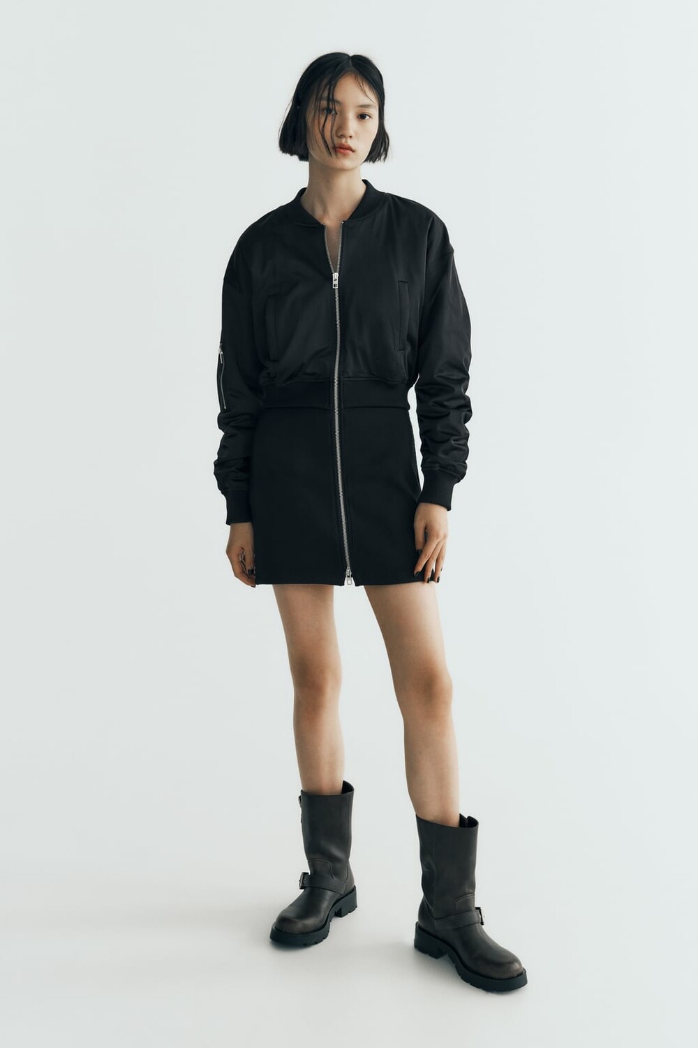 

Короткое платье-бомбер ZARA, черный