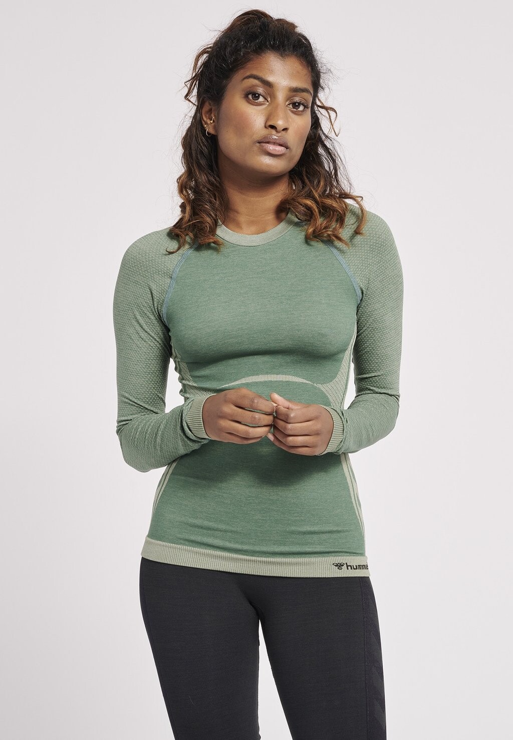 

Спортивная футболка SEAMLESS TIGHT Hummel, цвет laurel wreath pad melange