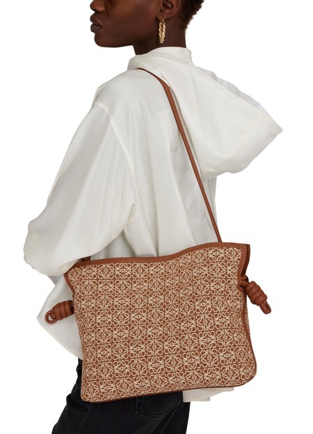 

Клатч Anagram Flamenco Loewe