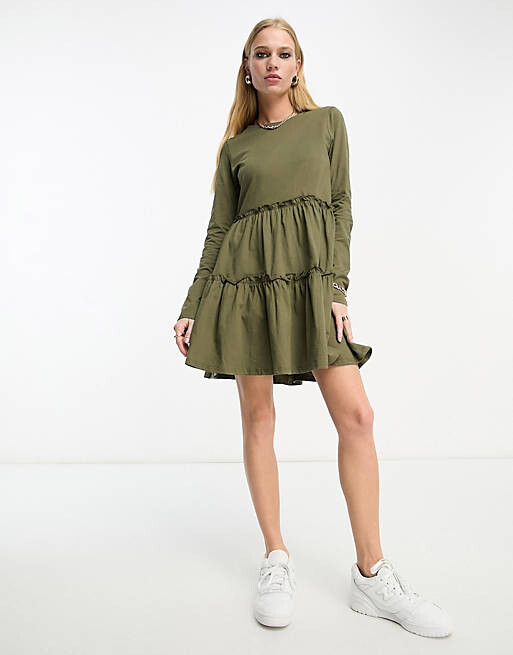 Ярусное свободное платье мини с длинными рукавами и хаки River Island