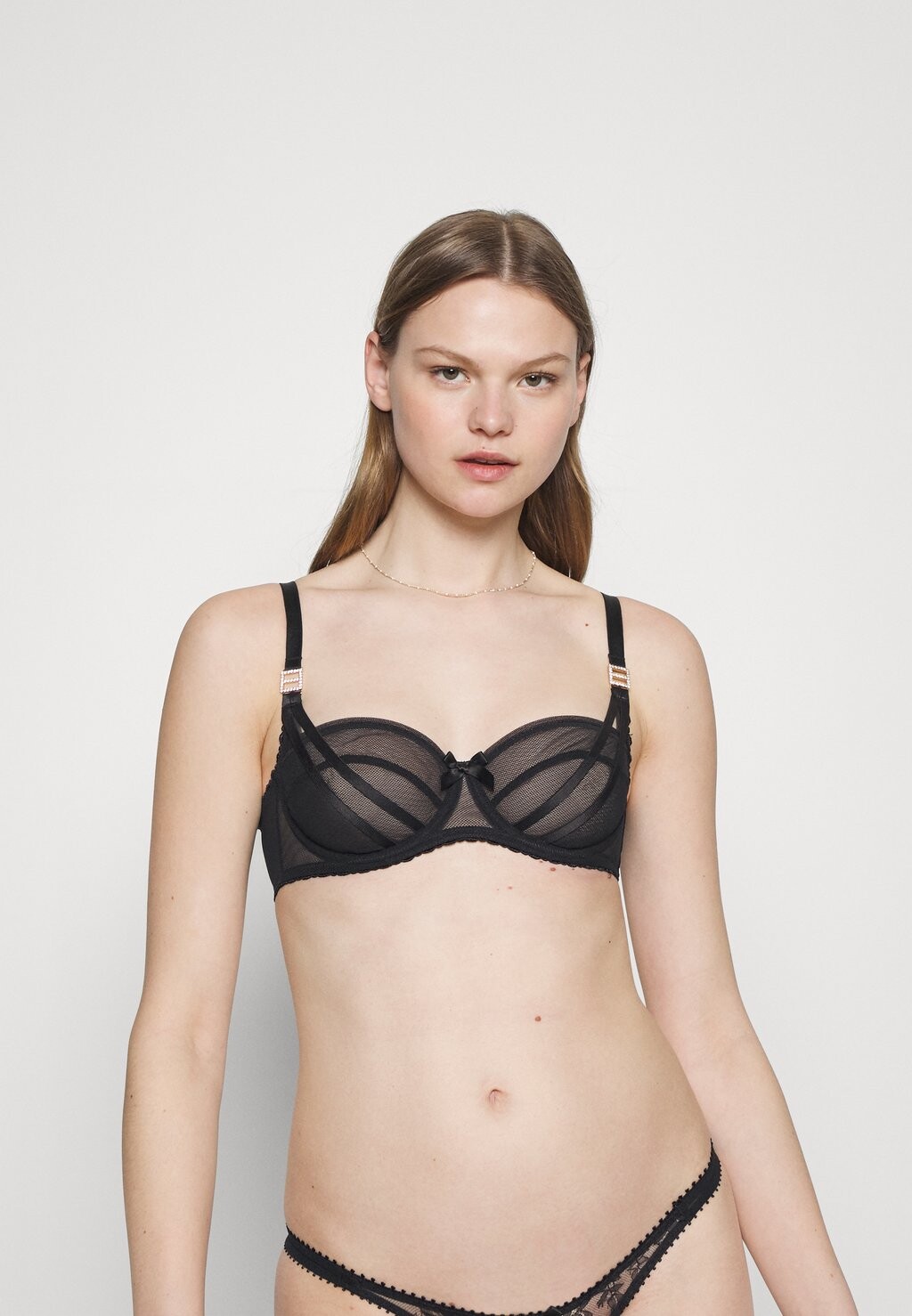 

Бюстгальтер балконет Agent Provocateur, черный