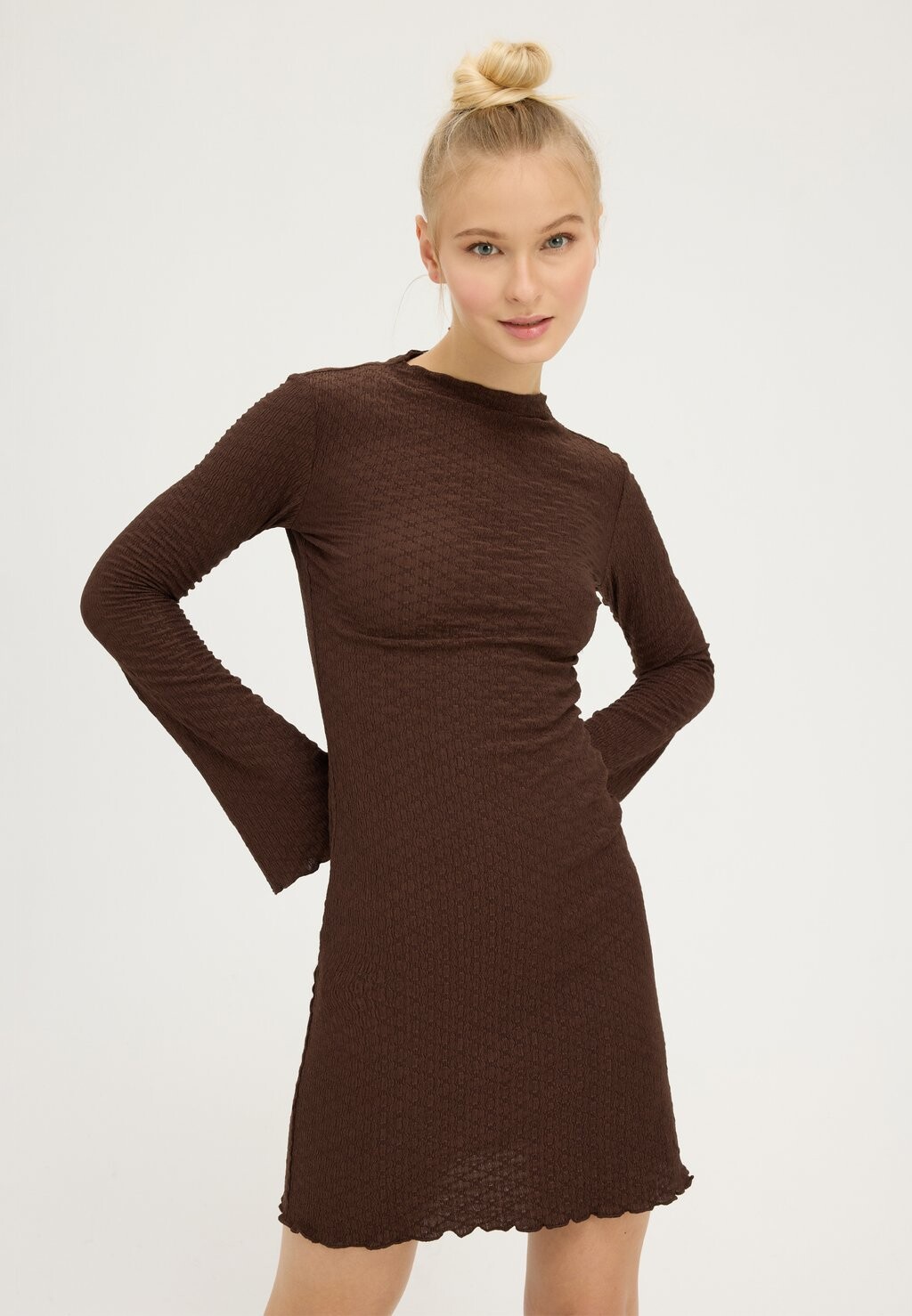 

Платье из джерси Even&Odd, цвет dark brown