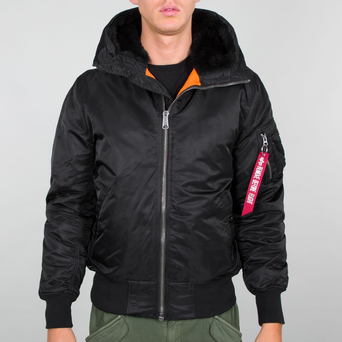 

Куртка Alpha Industries Jacke Ma 1 Hooded, черный
