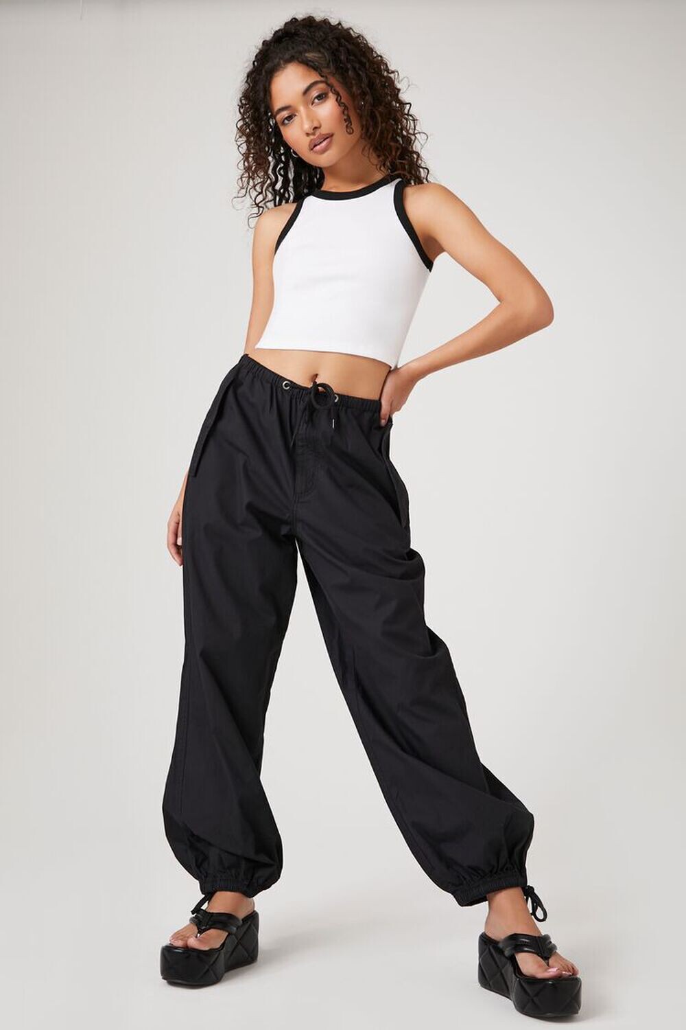 

Широкие джоггеры на шнурке Forever 21, черный