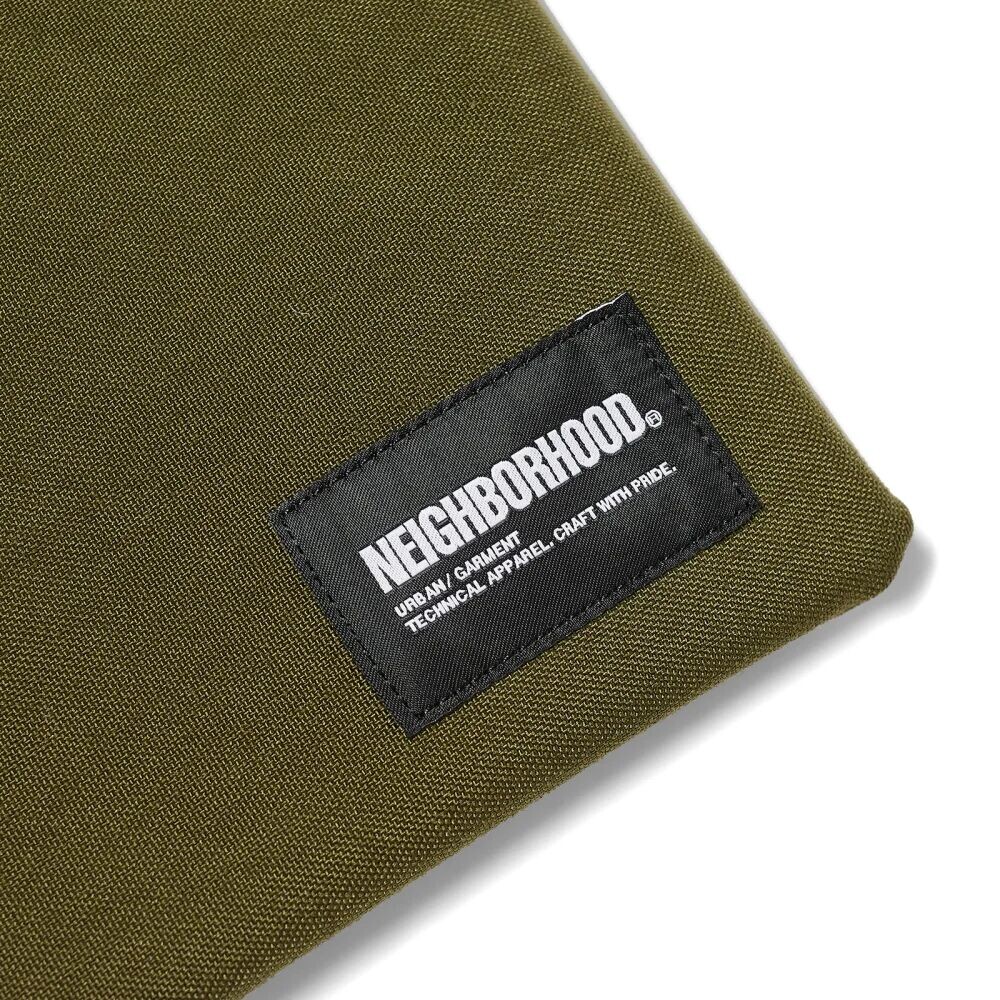 

Neighborhood Миниатюрная вертикальная сумка, зеленый
