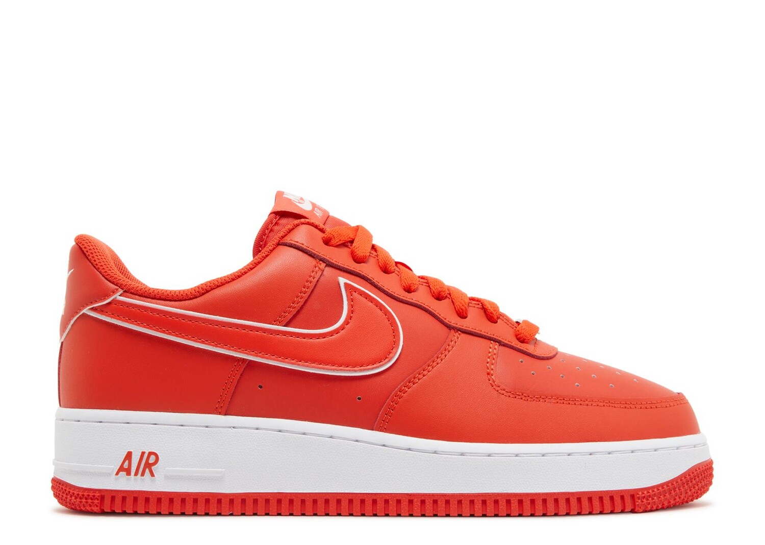 

Кроссовки Nike Air Force 1 '07 'Picante Red', красный