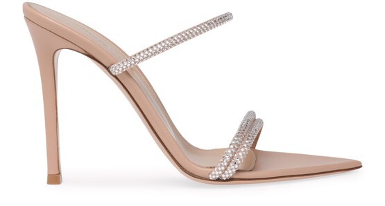 

Канны Gianvito Rossi