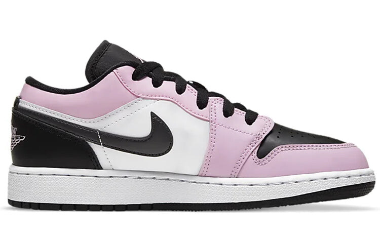 

Кроссовки Air Jordan 1 Retro