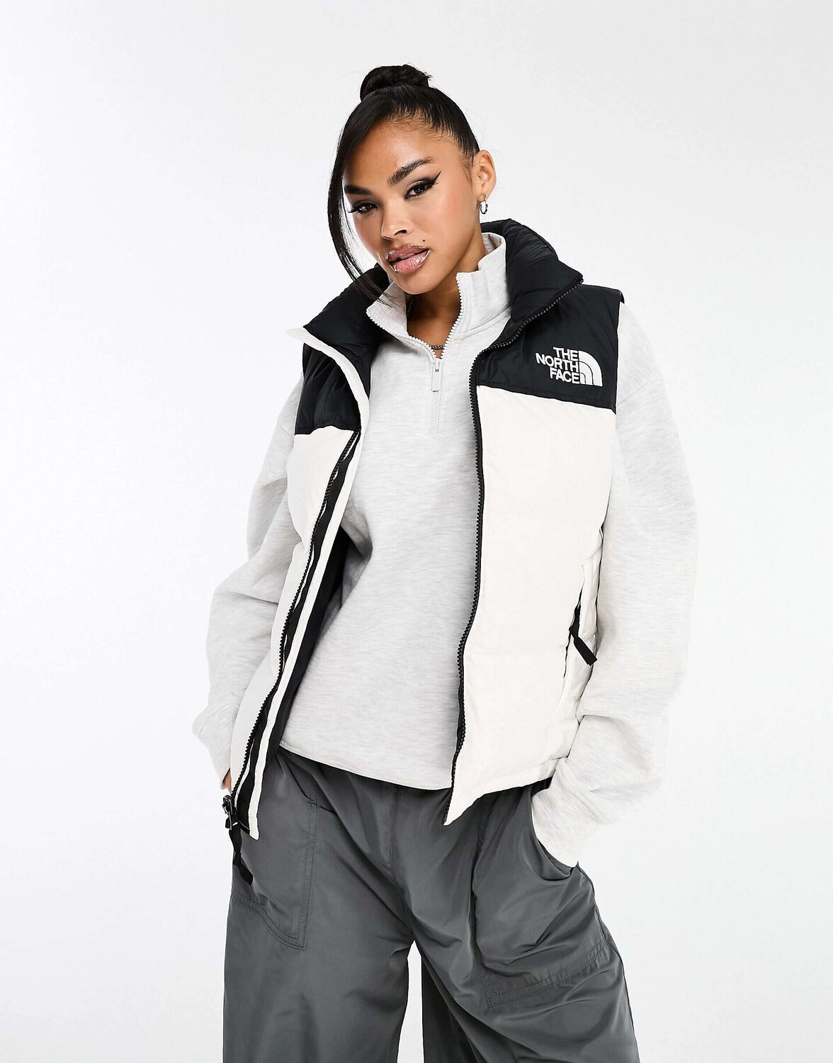 

Пуховой жилет The North Face Nuptse '96 кремового и черного цвета, Черный