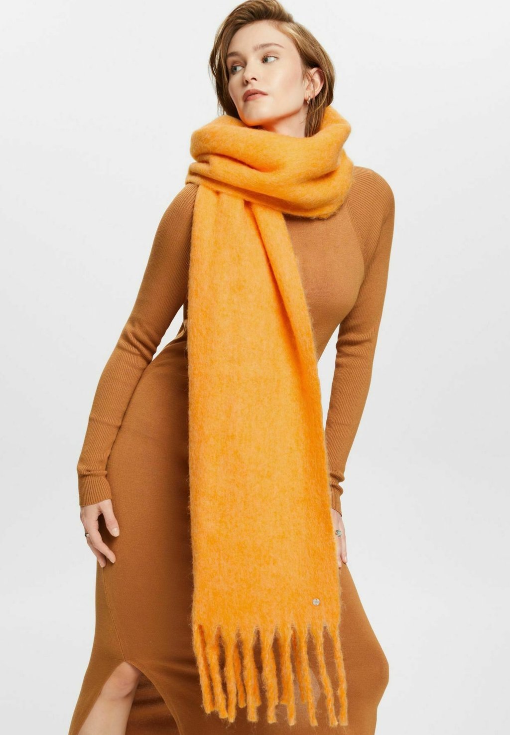 Шарф Mit Fransen Esprit, цвет golden orange шарф mit ungesäumter kante esprit цвет multicolour