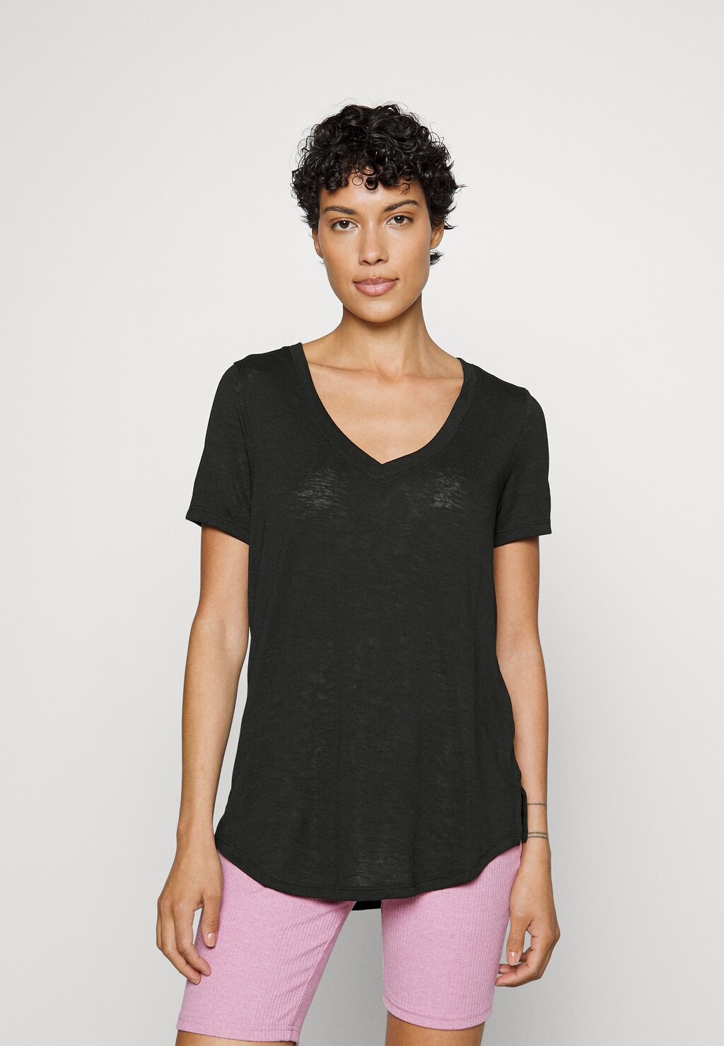 

Спортивная футболка Athleta, черный