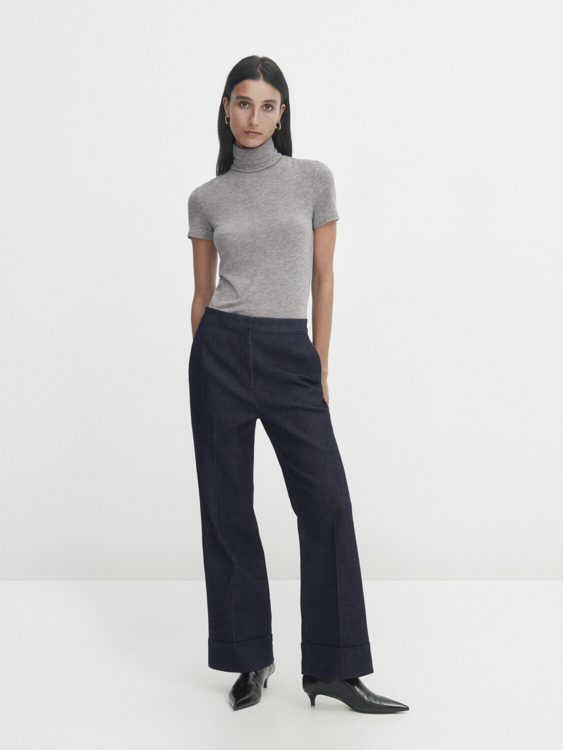

Футболка из лиоцелл-смеси с высоким вырезом Massimo Dutti, серый меланж