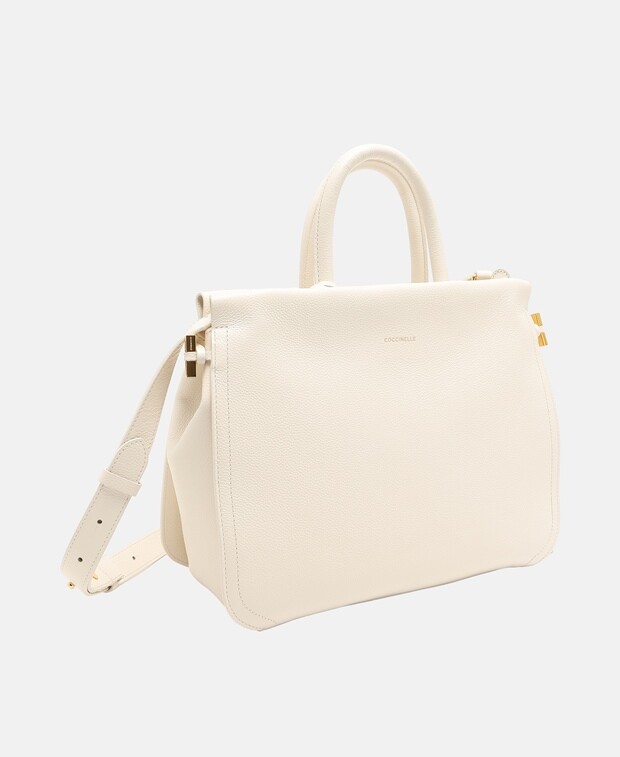 

Кожаная сумка через плечо Coccinelle, цвет Wool White