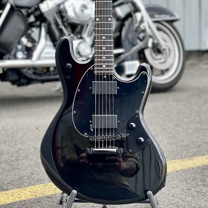 

Электрогитара Ernie Ball Music Man Stingray HT