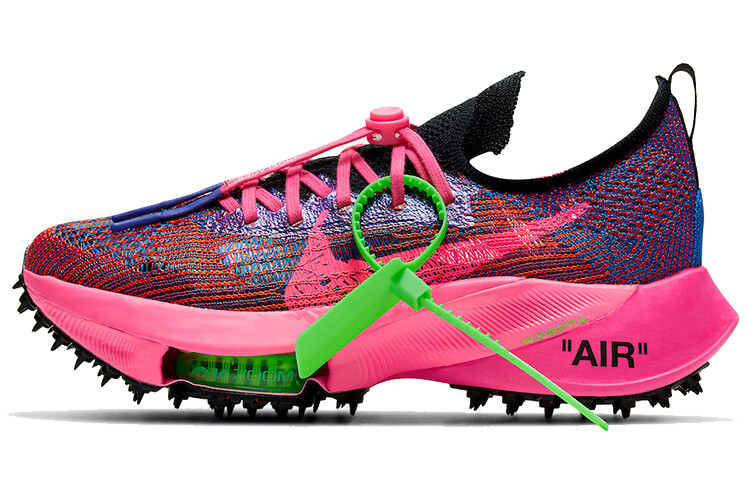 

Кроссовки Nike Air Zoom Tempo Next% унисекс