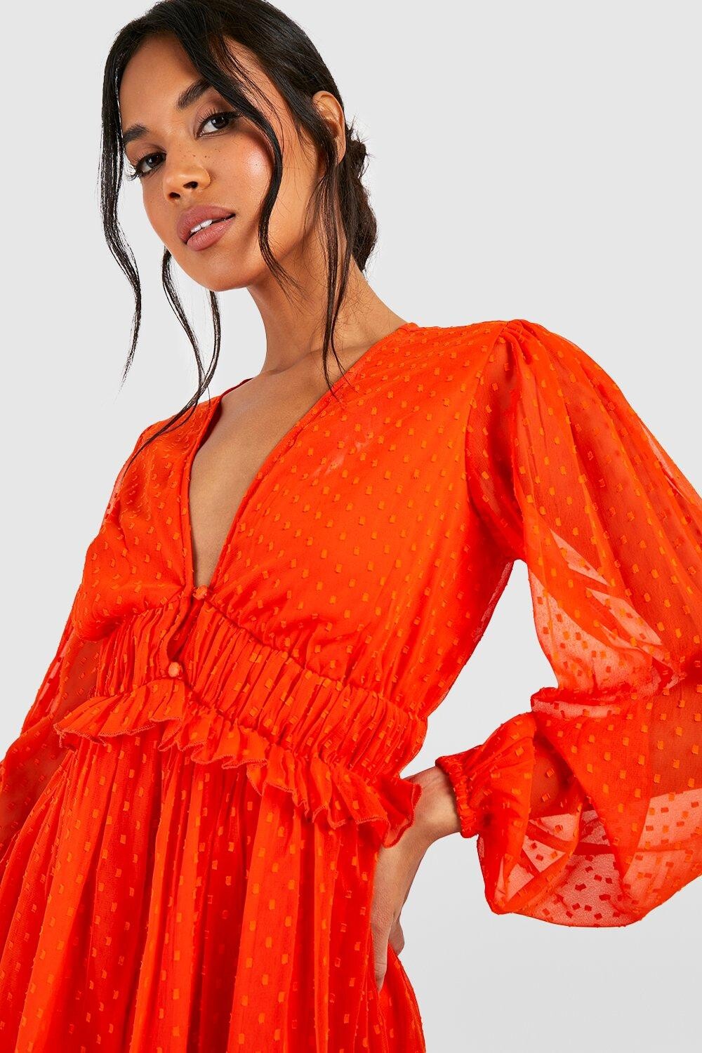 

Платье добби с руфлами Boohoo, оранжевый
