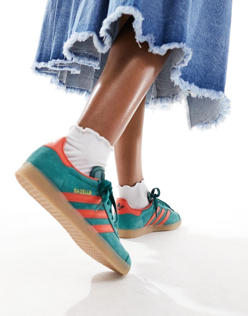

Зелено-красные кроссовки adidas Gazelle