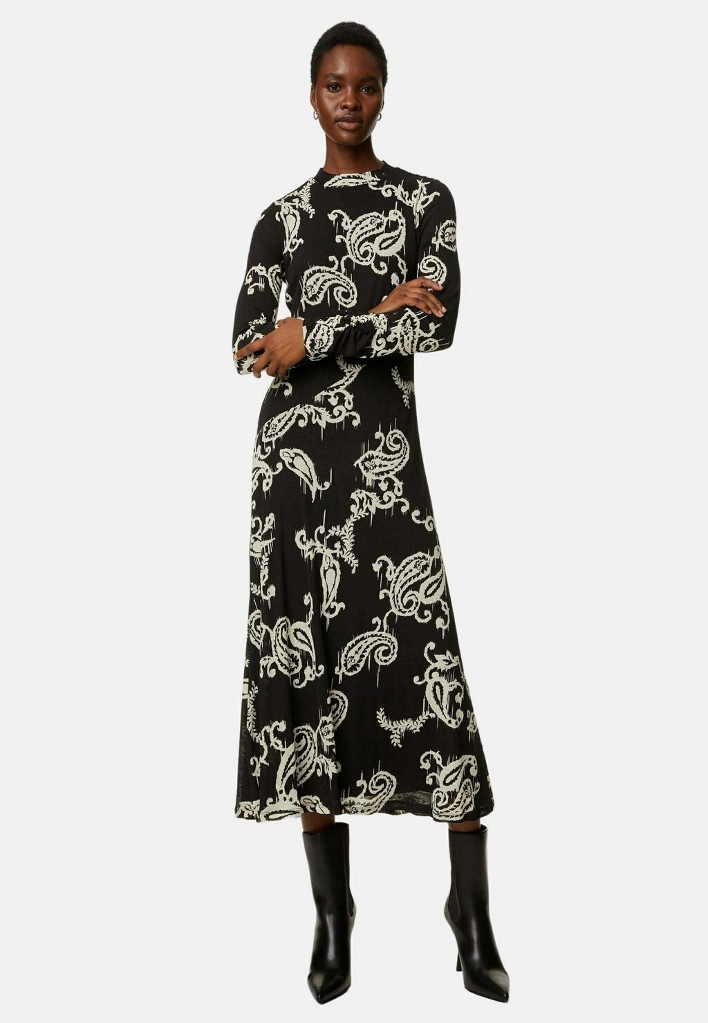 

Платье из джерси Printed Column Midi Marks & Spencer, цвет black mix