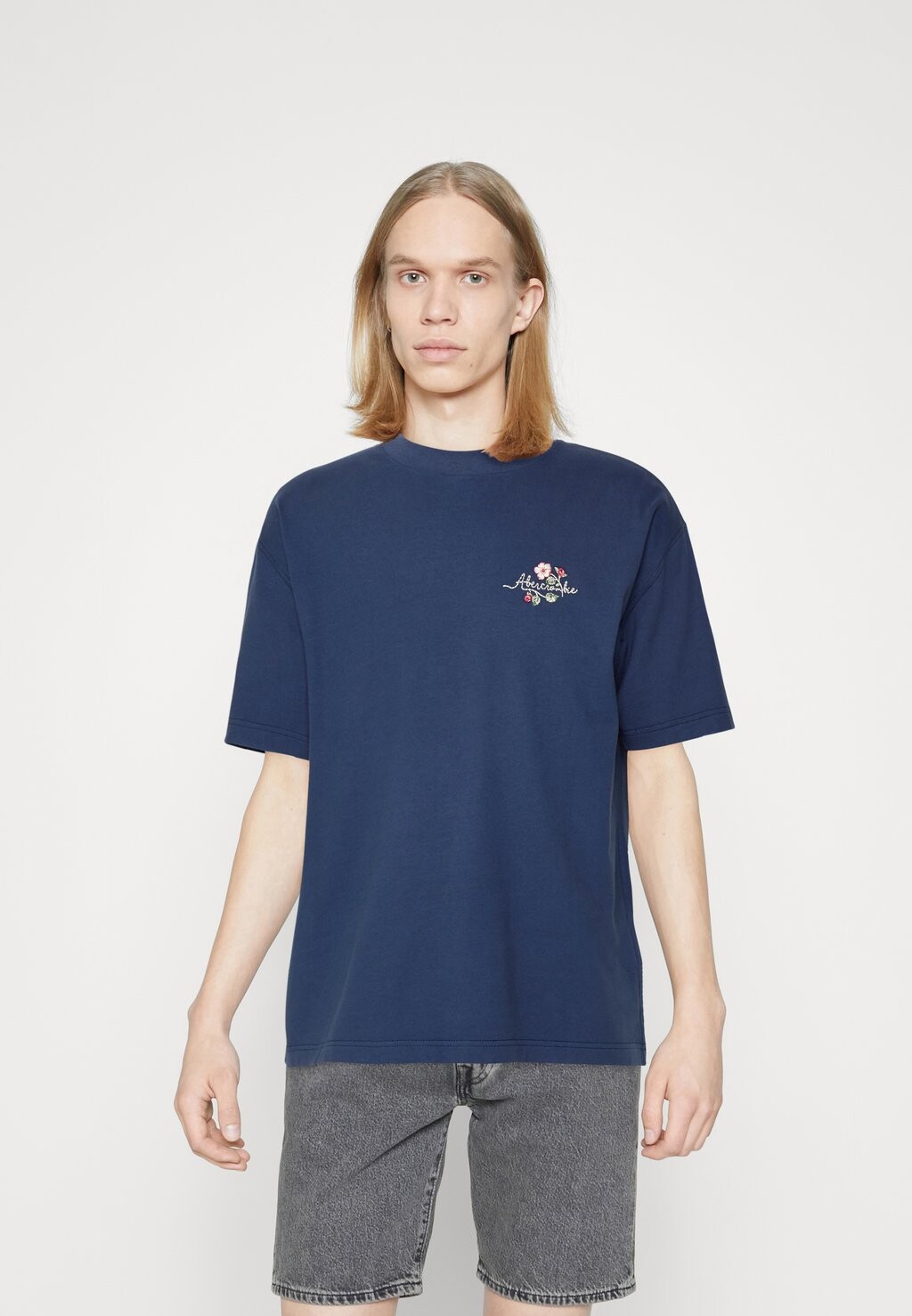 

Футболка с принтом Abercrombie & Fitch, черный
