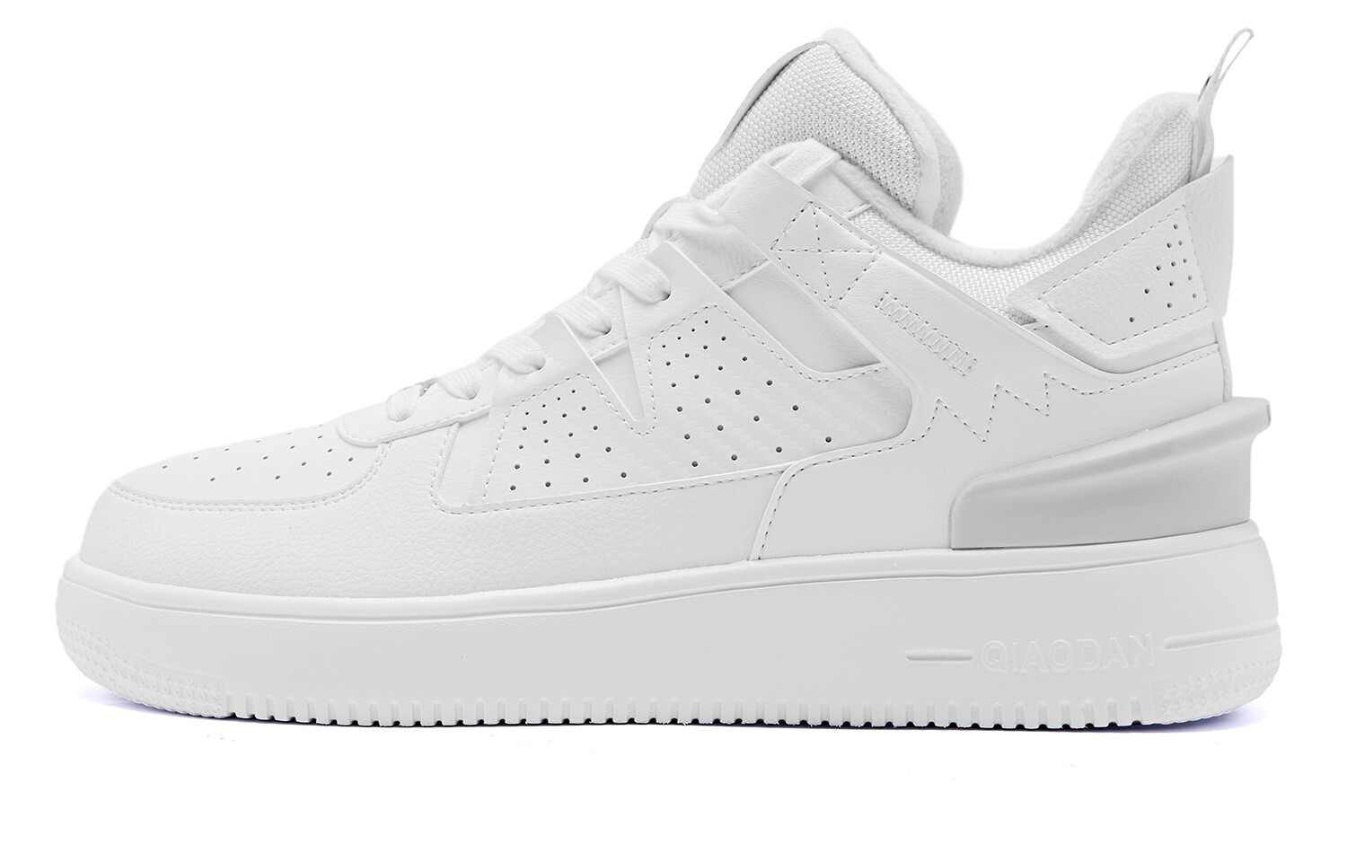 

Кроссовки QIAODAN Skateboarding Shoes Men High-top White, белый