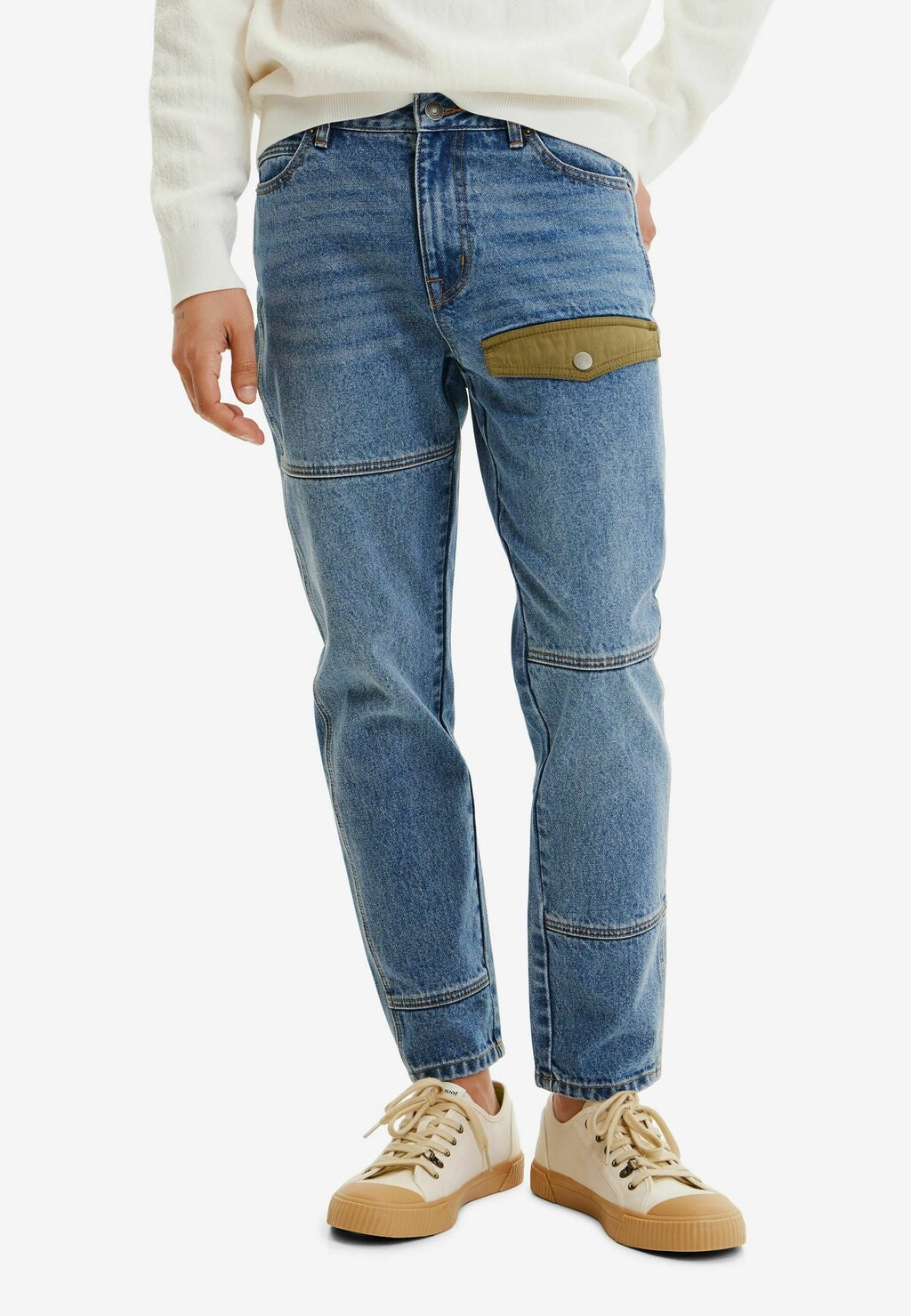 

Джинсы прямого кроя Desigual