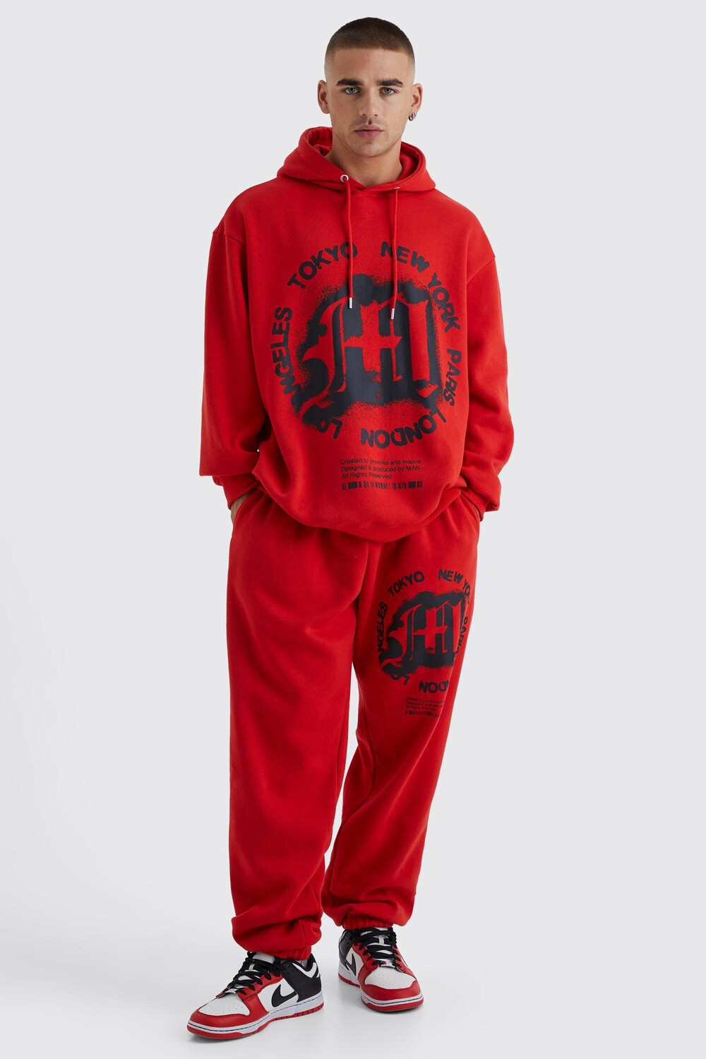 

Спортивный костюм oversize gothic m с капюшоном Boohoo, красный
