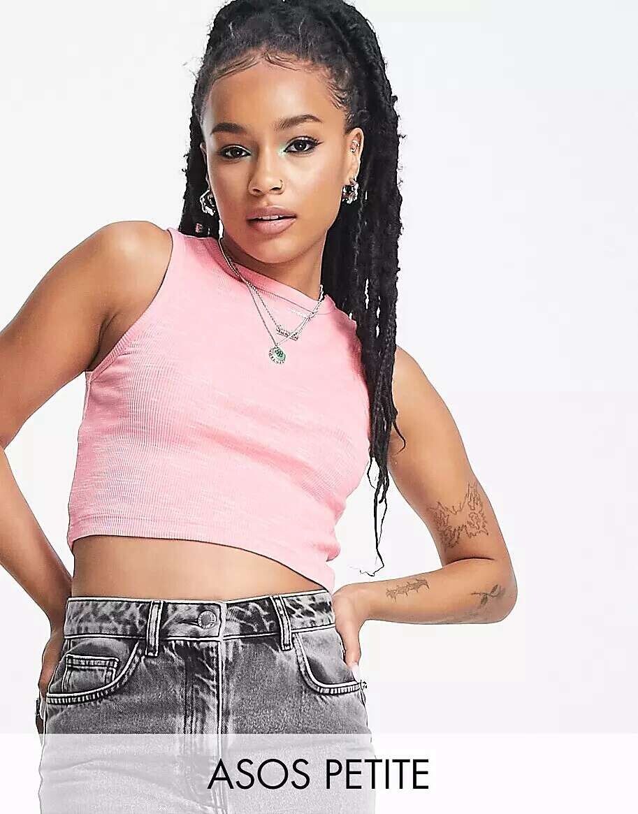 

Розово-белый жилет с высоким воротником в рубчик ASOS DESIGN Petite