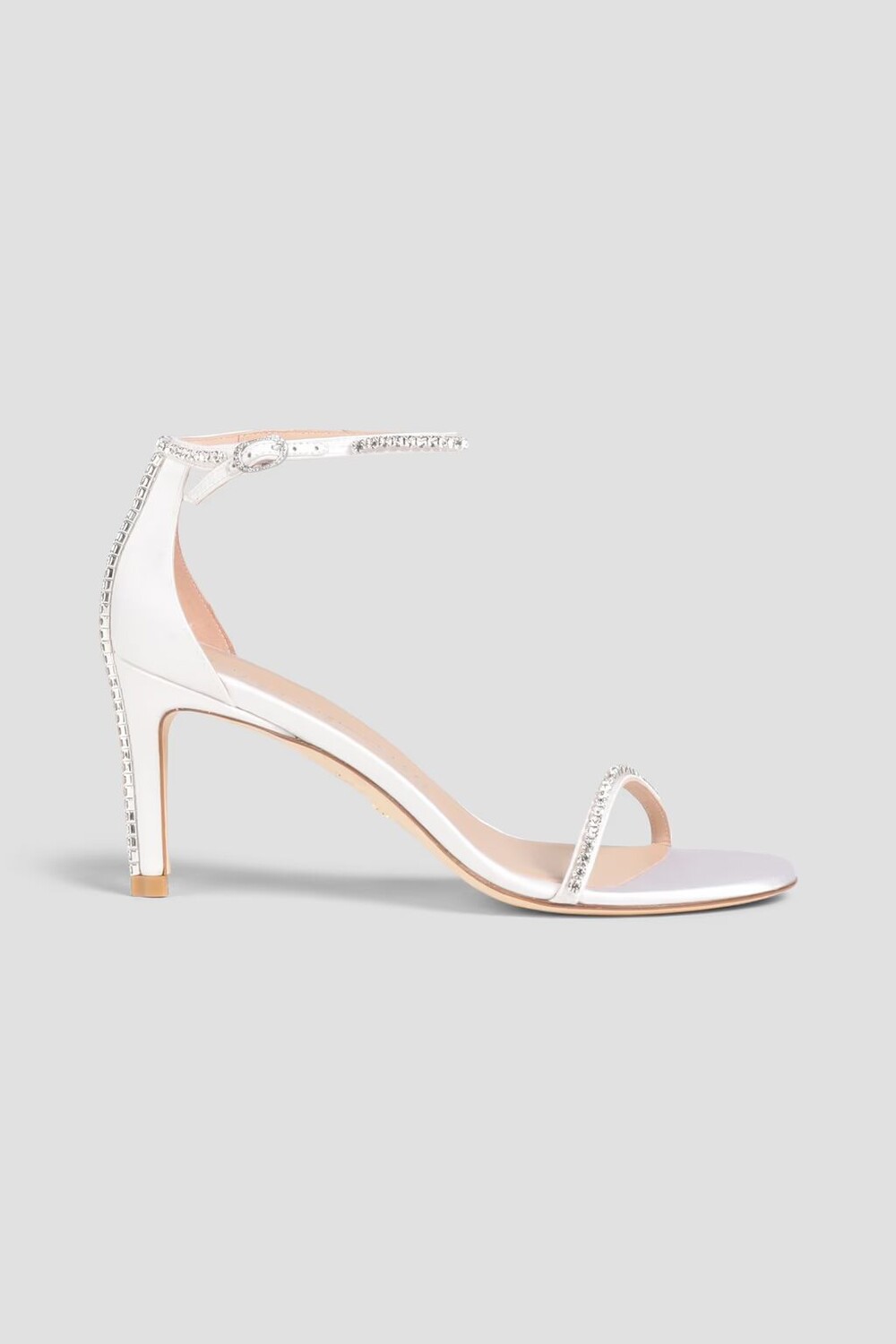 

Атласные босоножки с кристаллами Stuart Weitzman, белый