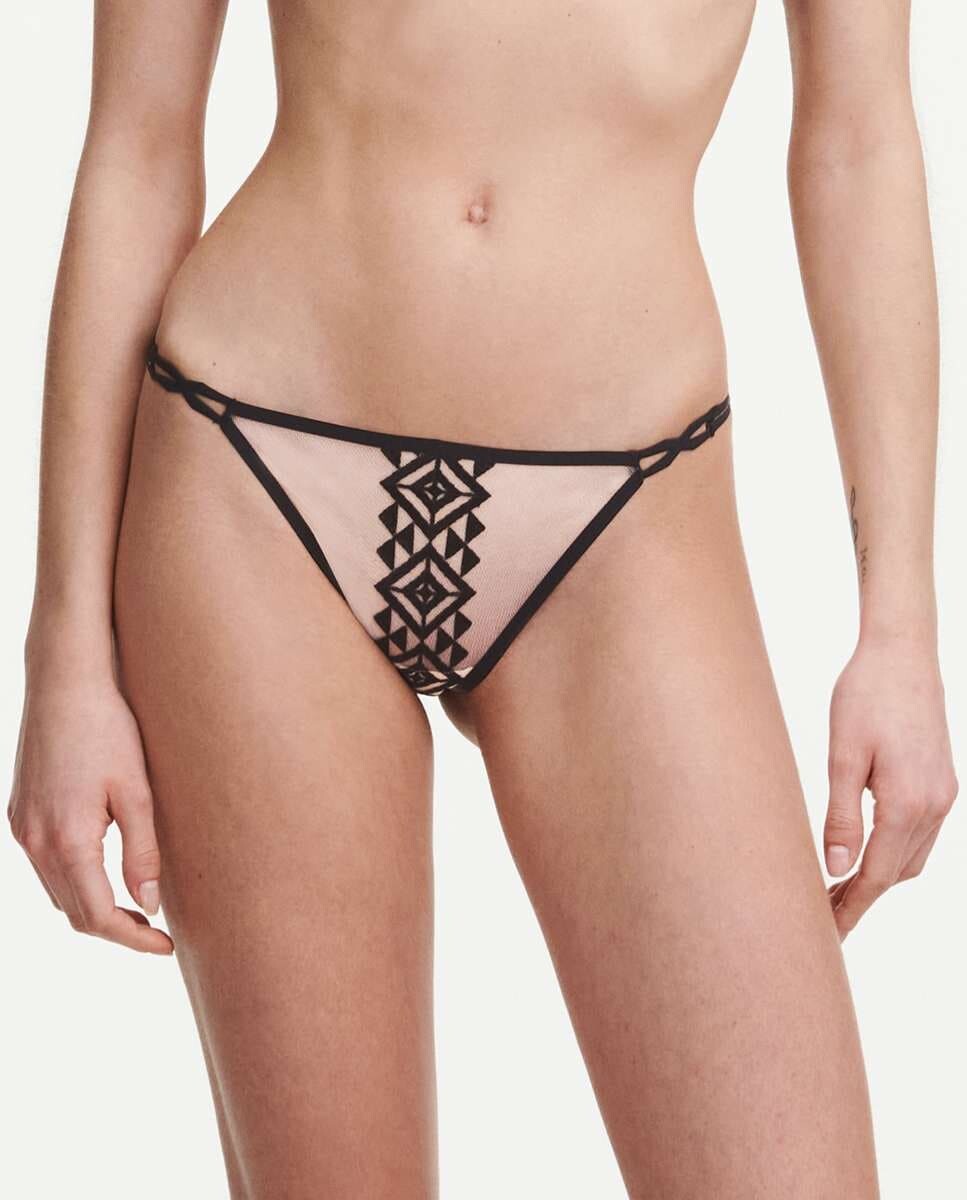 

Трусики Traxx с вышивкой и тюлем CHANTELLE X, естественный