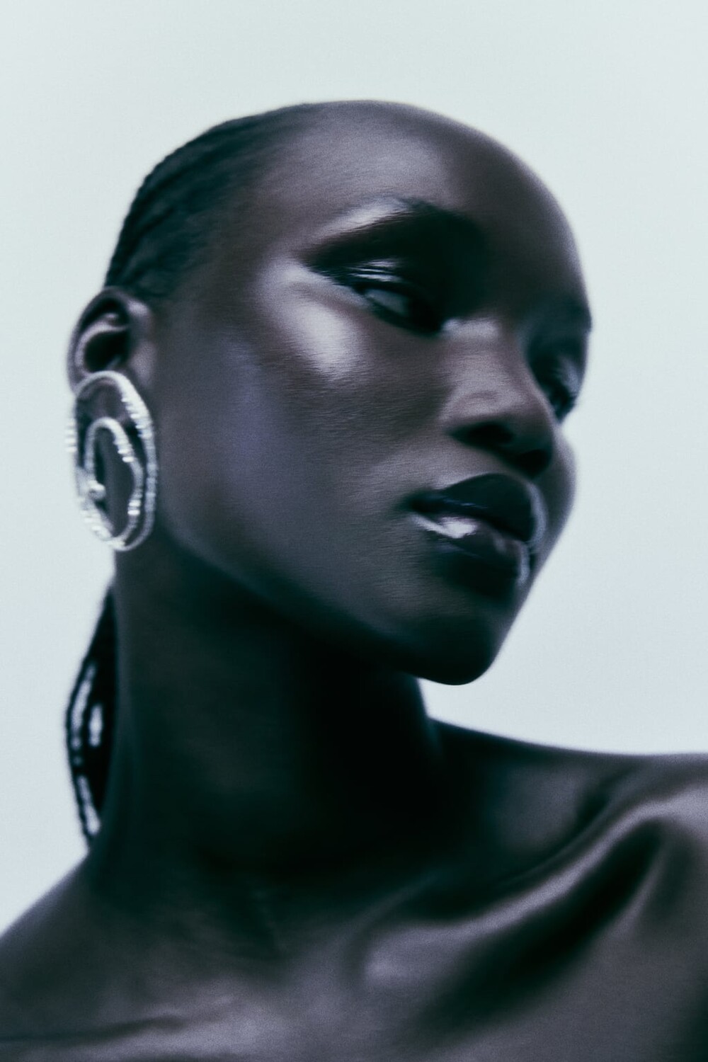 

Серьги с текстурированными стразами ZARA, серебряный
