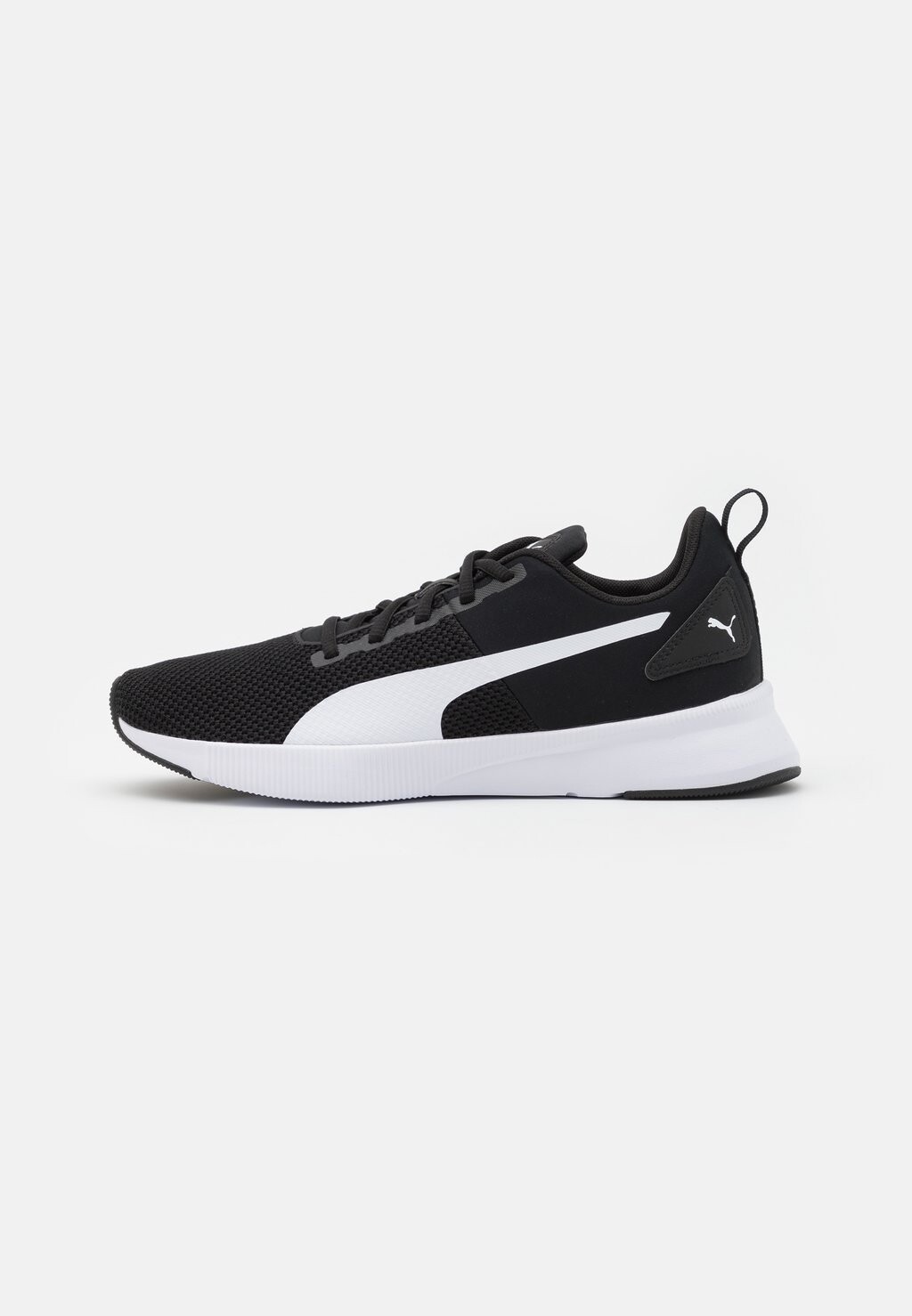 

Кроссовки нейтрального цвета Flyer Runner Puma, цвет black/white, Черный